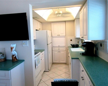 1255 Tarpon Center Drive - Photo Thumbnail 8