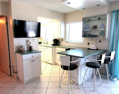 1255 Tarpon Center Drive - Photo Thumbnail 7