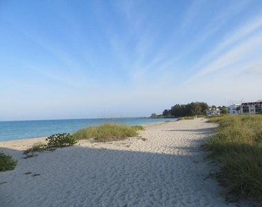 1255 Tarpon Center Drive - Photo Thumbnail 4