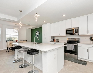 17565 Opal Sand Drive - Photo Thumbnail 2