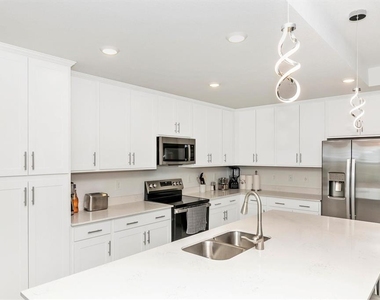 17565 Opal Sand Drive - Photo Thumbnail 7