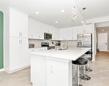 17565 Opal Sand Drive - Photo Thumbnail 6