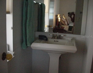 533 Circlewood Drive - Photo Thumbnail 12