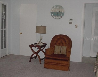 533 Circlewood Drive - Photo Thumbnail 7