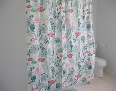 533 Circlewood Drive - Photo Thumbnail 16