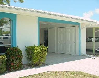 533 Circlewood Drive - Photo Thumbnail 1
