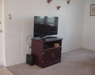 533 Circlewood Drive - Photo Thumbnail 6