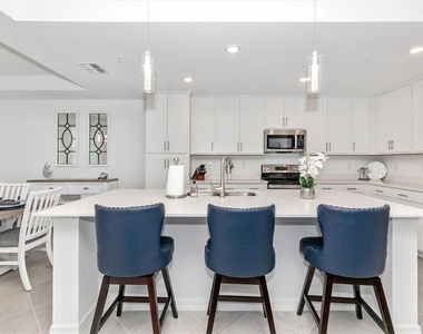 12280 Wellen Golf Street - Photo Thumbnail 5