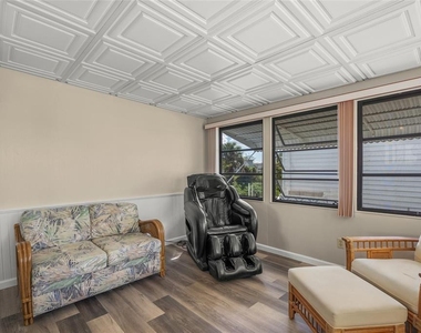303 Marlette Drive - Photo Thumbnail 12