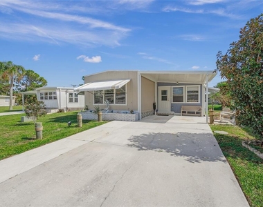 303 Marlette Drive - Photo Thumbnail 9
