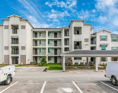 12320 Wellen Golf Street - Photo Thumbnail 44