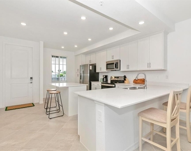 12320 Wellen Golf Street - Photo Thumbnail 7