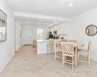 12320 Wellen Golf Street - Photo Thumbnail 13