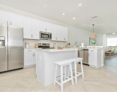 12320 Wellen Golf Street - Photo Thumbnail 1