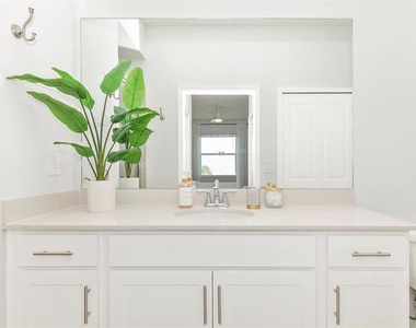 12320 Wellen Golf Street - Photo Thumbnail 79