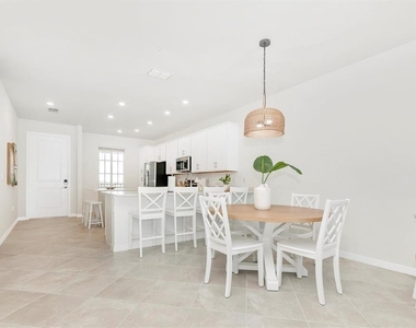 12320 Wellen Golf Street - Photo Thumbnail 10