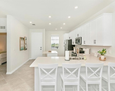12320 Wellen Golf Street - Photo Thumbnail 5