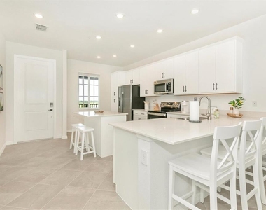 12320 Wellen Golf Street - Photo Thumbnail 7