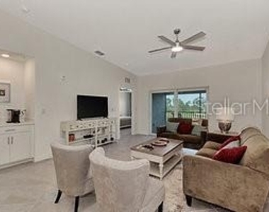 12440 Wellen Golf Street - Photo Thumbnail 2