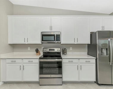12550 Galapagos Street - Photo Thumbnail 12