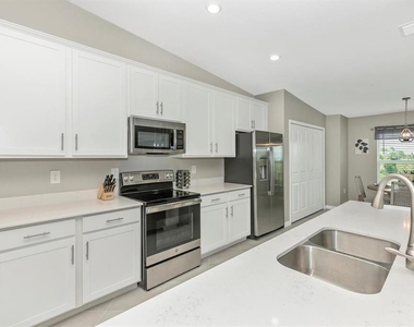 12550 Galapagos Street - Photo Thumbnail 11