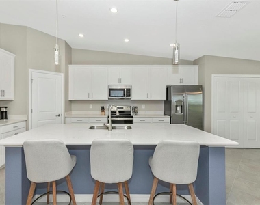12550 Galapagos Street - Photo Thumbnail 10