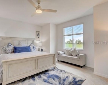 12390 Wellen Golf Street - Photo Thumbnail 6