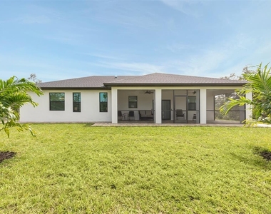 17566 De Miranda Avenue - Photo Thumbnail 28