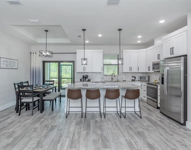 17566 De Miranda Avenue - Photo Thumbnail 8