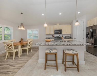 236 Holly Road - Photo Thumbnail 15