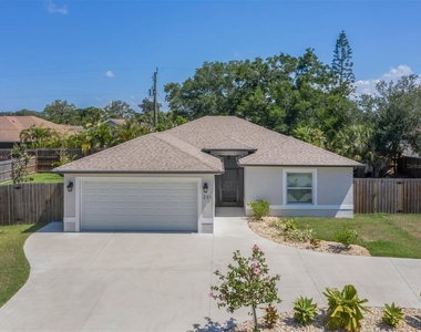 236 Holly Road - Photo Thumbnail 1