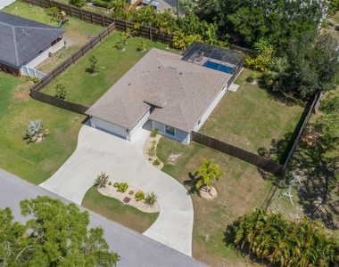 236 Holly Road - Photo Thumbnail 37