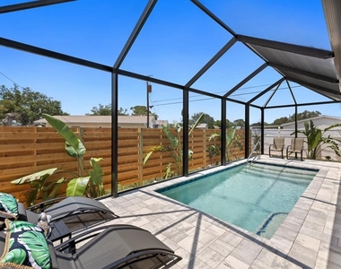 1190 Euclid Road - Photo Thumbnail 9