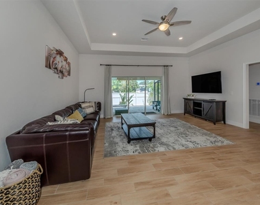 1190 Euclid Road - Photo Thumbnail 17