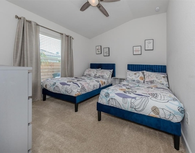 1190 Euclid Road - Photo Thumbnail 35