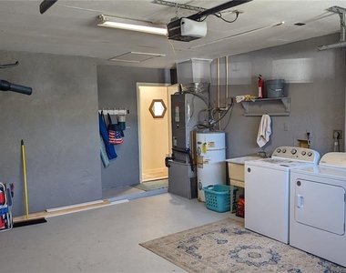 617 Indiana Avenue - Photo Thumbnail 28