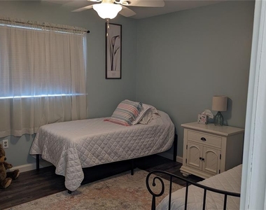 617 Indiana Avenue - Photo Thumbnail 23