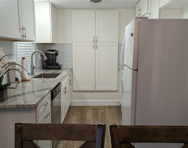 567 Bradenton Road - Photo Thumbnail 6