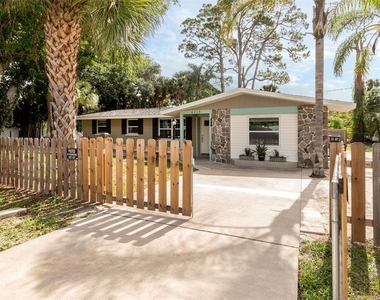 6115 Carlton Avenue - Photo Thumbnail 13