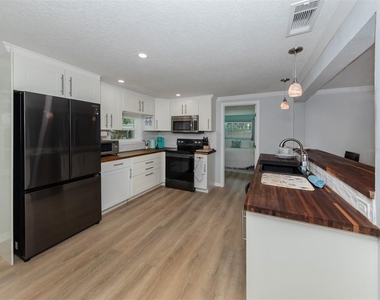 6115 Carlton Avenue - Photo Thumbnail 25