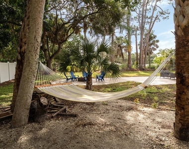 6115 Carlton Avenue - Photo Thumbnail 7