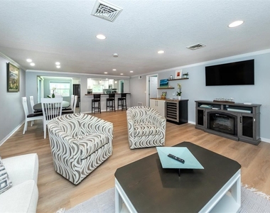 6115 Carlton Avenue - Photo Thumbnail 21