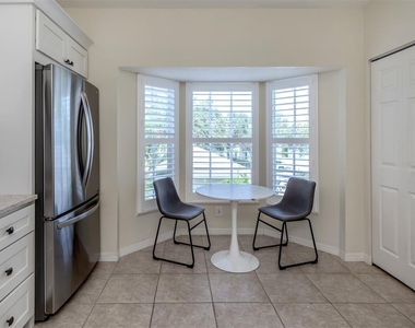 901 Addington Court - Photo Thumbnail 8