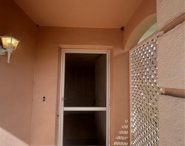 338 Cerromar Way N - Photo Thumbnail 3