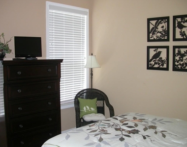 10313 Hebblewhite Court - Photo Thumbnail 14