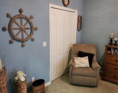 400 Ravinia Circle - Photo Thumbnail 11