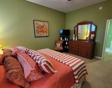 400 Ravinia Circle - Photo Thumbnail 20