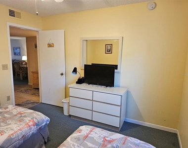 4655 W 46th Street Court - Photo Thumbnail 26