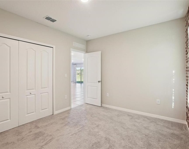 2410 Park Avenue - Photo Thumbnail 16