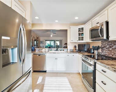 3225 Wise Way - Photo Thumbnail 3